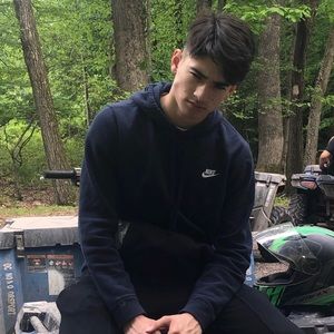 Meet your Posher, Daniel